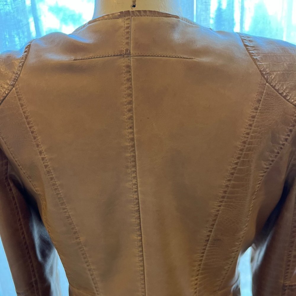 Womens Jacket - Picture 2 of 7
